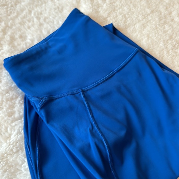 Lululemon Base Pace HR Tight 25” Size 8 Symphony Blue - Picture 5 of 5